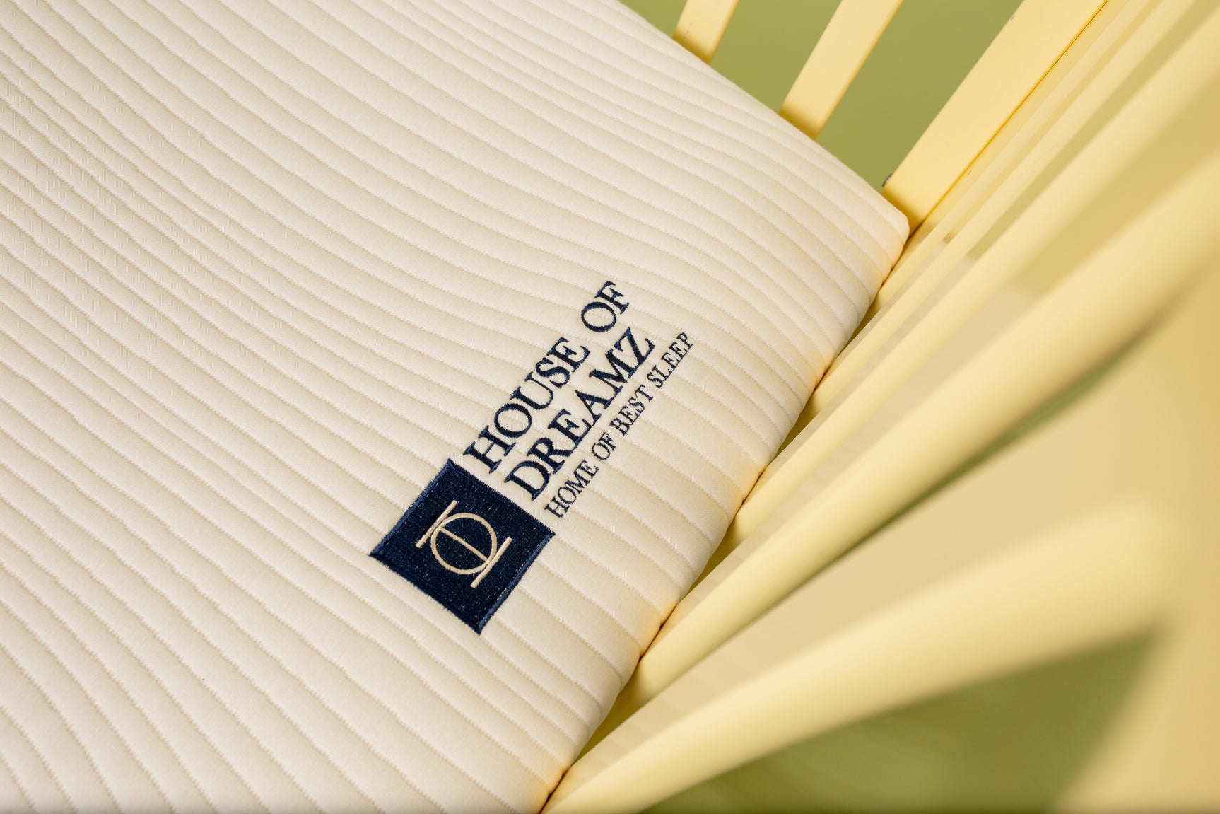 House Of Dreamz - Madrac od prirodnog lateksa za bebe 0 - 12 mjeseci - House Of Dreamz